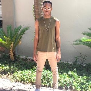 Green No Sleeves Tee